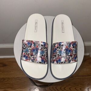 Robert Graham White and Blue Sandals Vibrant Design